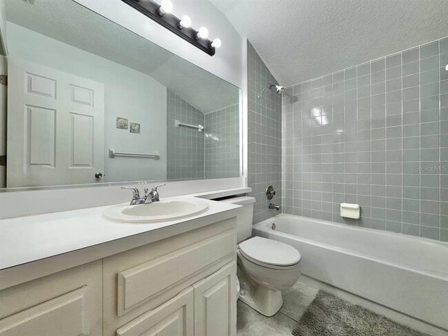 Building Photo - 5333 Casa Nueva Dr