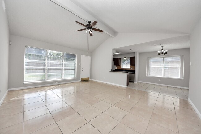 Building Photo - 1911 Hammerwood Dr