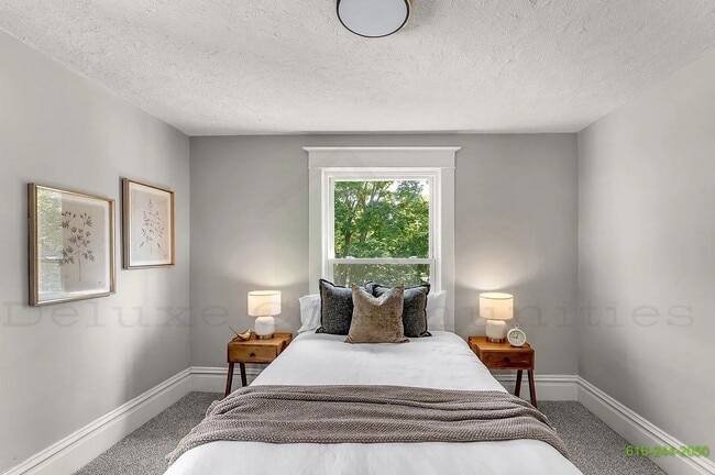 Building Photo - BRAND NEW REMODEL!!! Available NOW for a SHORT TERM LEASE ONLY!!!