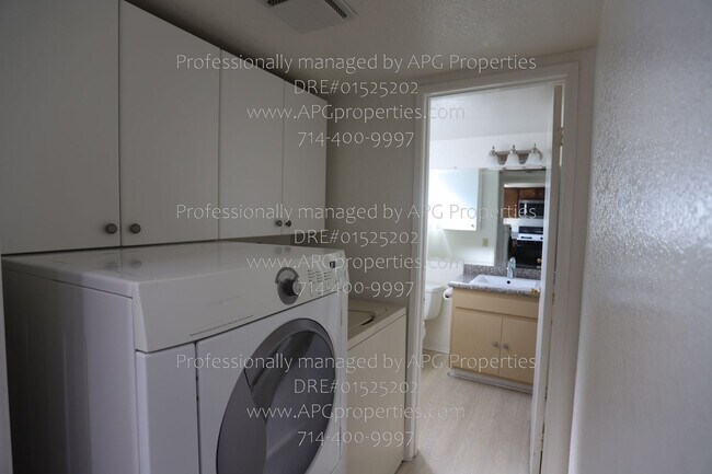 Building Photo - 2000 W Palmyra Ave