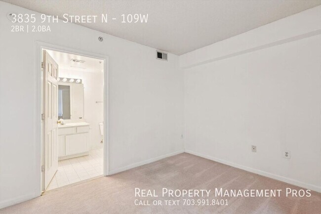 Building Photo - 3835 9th St N