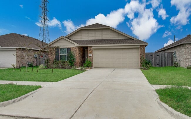 Building Photo - 9211 Redwood Br Dr