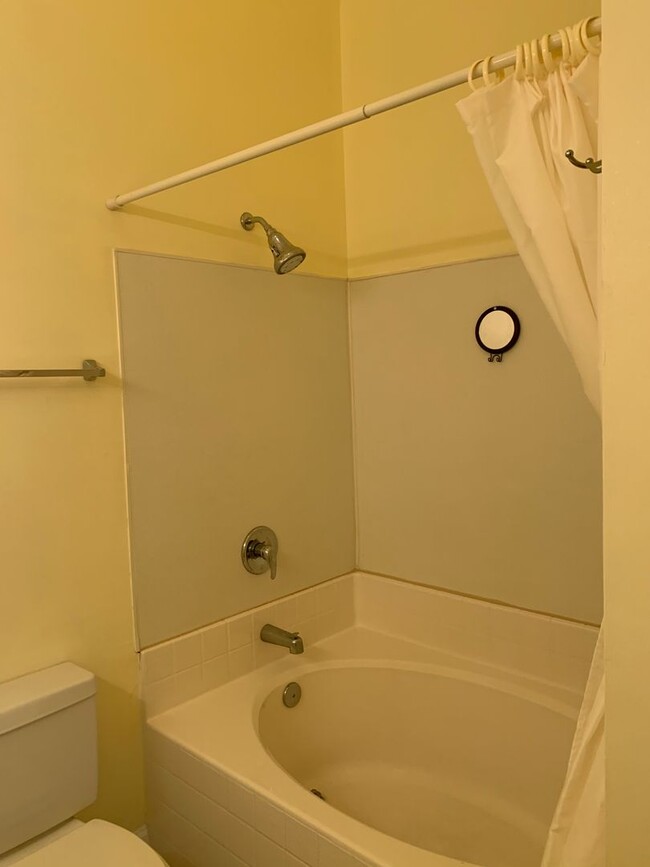 Building Photo - Spacious 3 Bedroom Condo in Carolina Forest