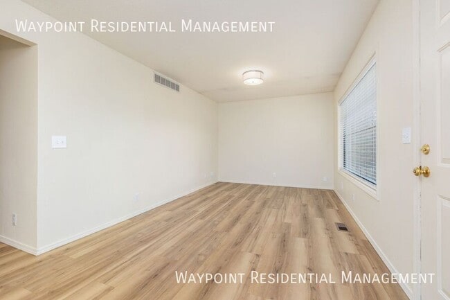 Building Photo - 1629 S Manitou Ave