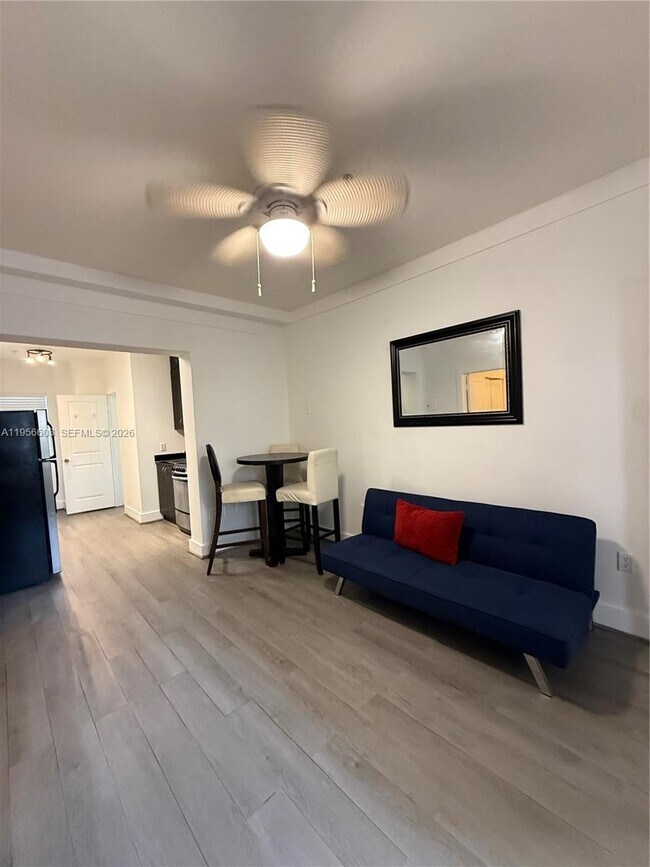 Building Photo - 1330 Pennsylvania Ave