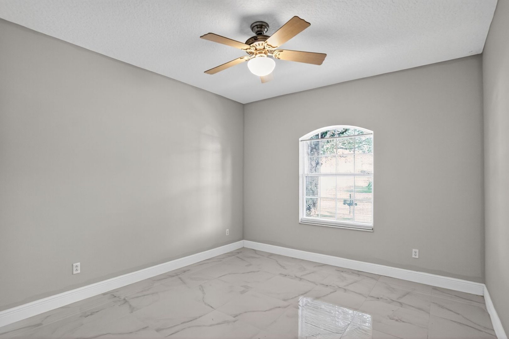 Building Photo - 10181 Marsh Pine Cir