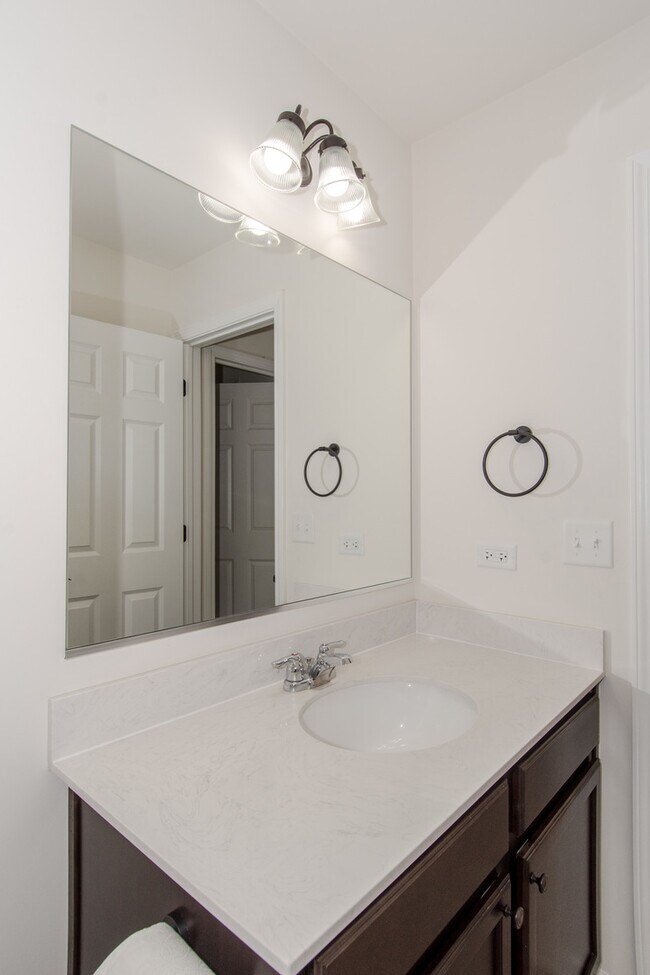 Building Photo - 26107 White Oak Trail
