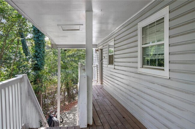 Building Photo - 2110 Augusta Dr