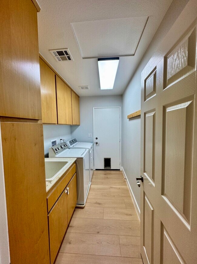 Building Photo - 79130 Ocotillo Dr