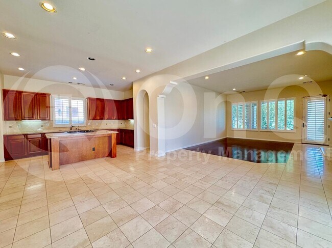 Building Photo - 4371 S Pecan Dr