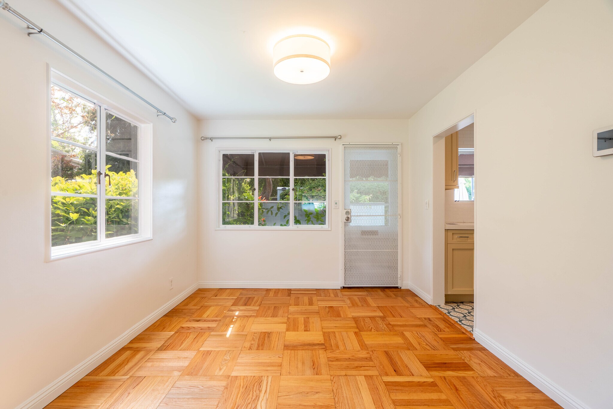 Building Photo - 5161 Village Grn