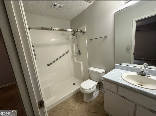 Building Photo - 127 Millers Trace Dr
