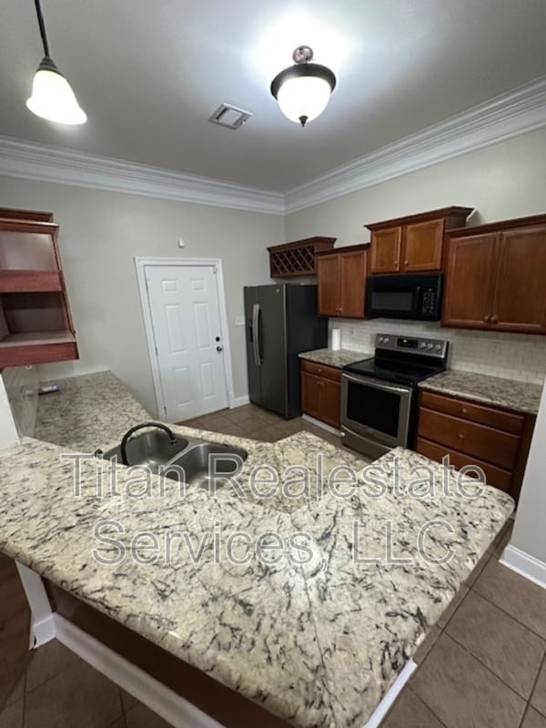 Building Photo - 204 Braxton Dr