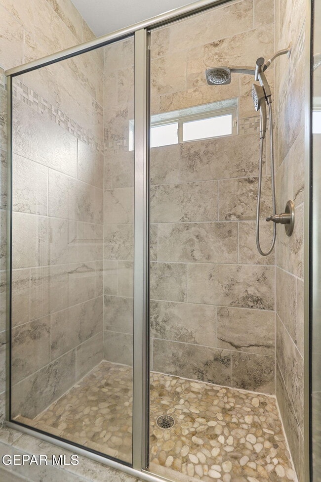 Building Photo - 14832 Sunny Land Ave