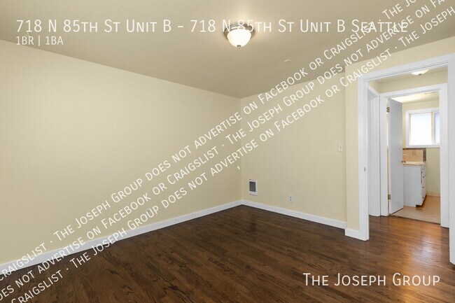 Building Photo - 718 N 85th St
