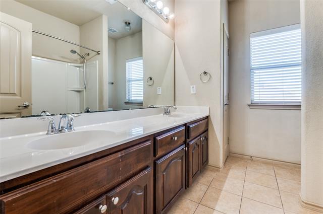 Building Photo - 1601 Grey Willow Ln