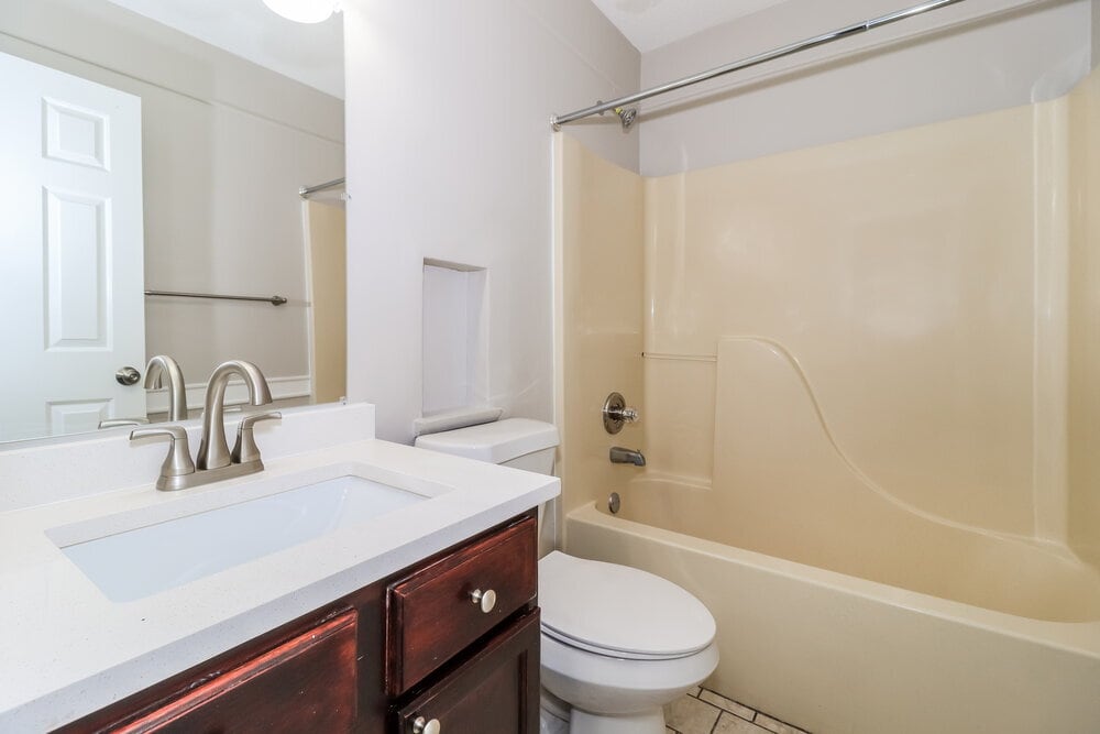 Building Photo - 1035 Jessica Lauren Dr