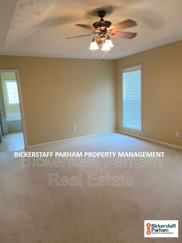 Building Photo - 1070 Watervalley Dr