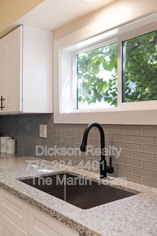 Building Photo - 309 4th St