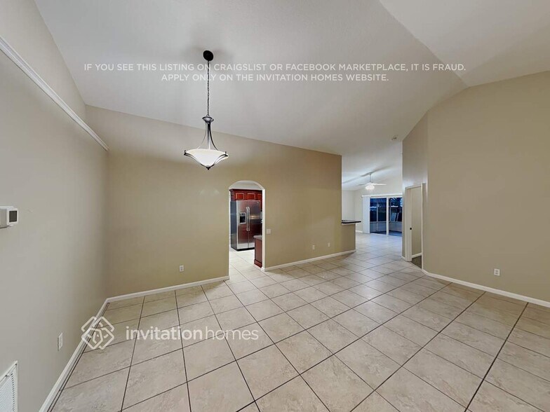 Building Photo - 33 Valleywood Dr
