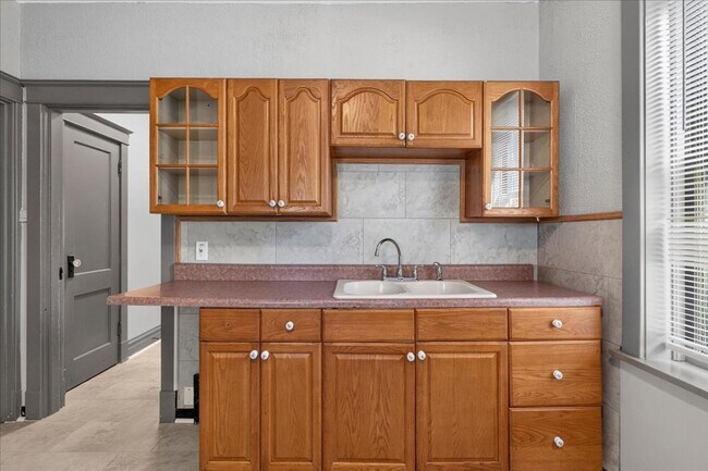Building Photo - 5719 Gravois Ave