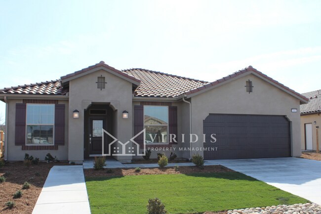 Building Photo - 5901 Blue Spruce Ave
