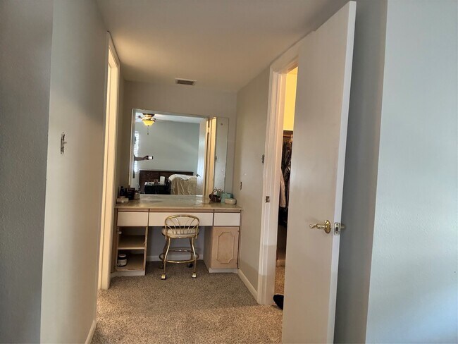 Building Photo - 6349 Briar Rose Dr