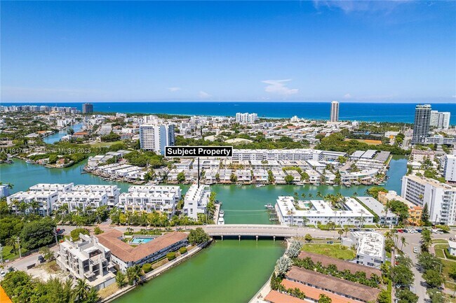 Building Photo - 31 N Shore Dr