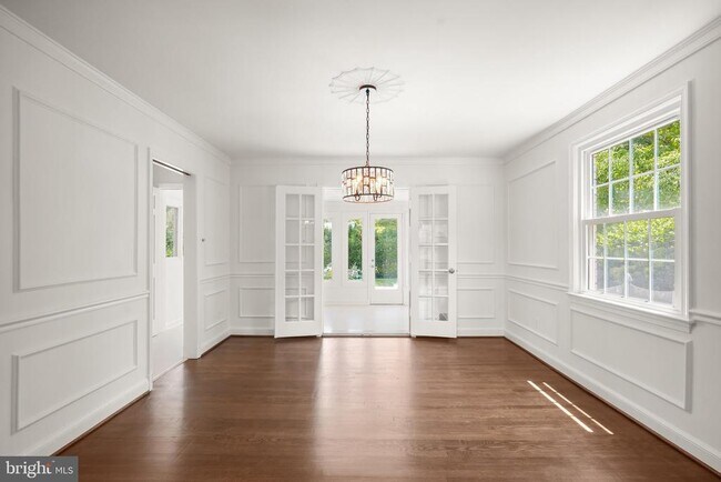Building Photo - 7109 Radnor Rd