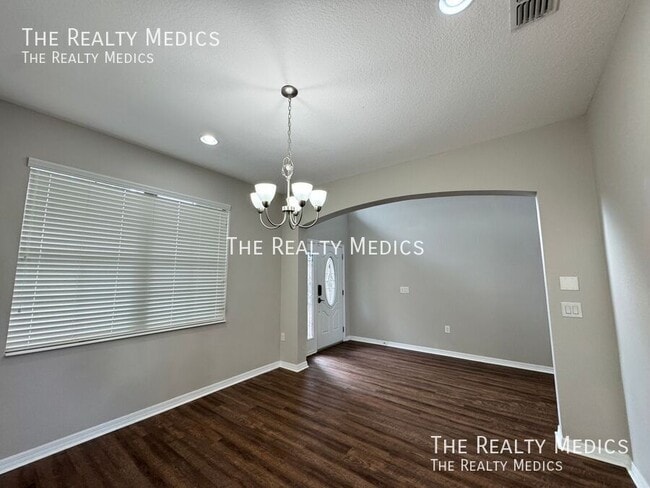 Building Photo - 5107 Appenine Loop W