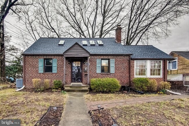 Primary Photo - 6711 Conway Ave