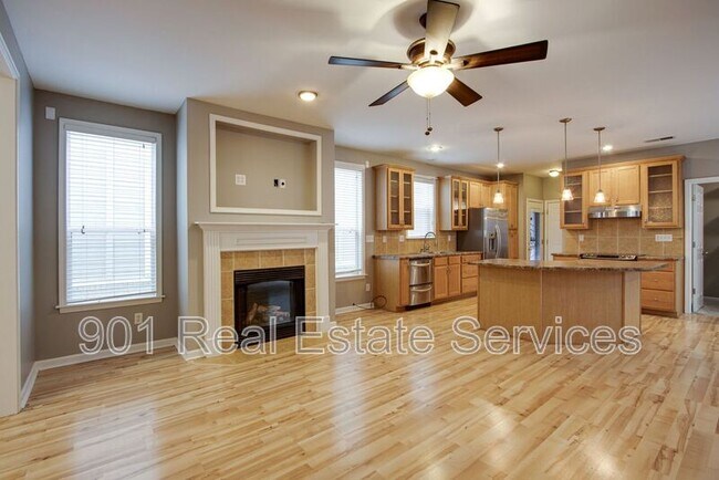 Building Photo - 1413 Island Town Dr