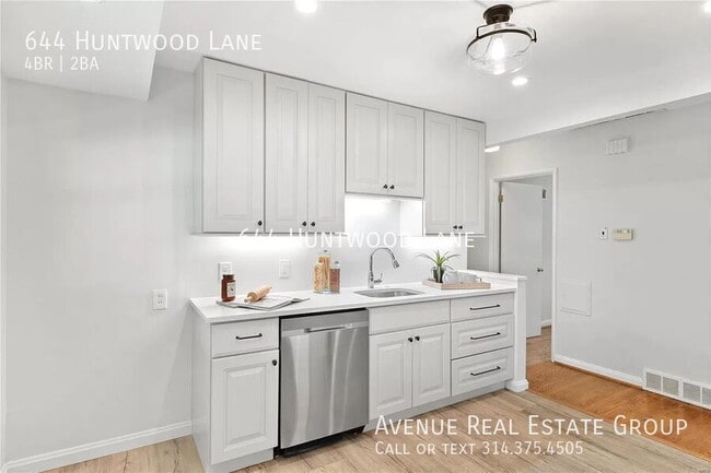 Building Photo - 644 Huntwood Ln