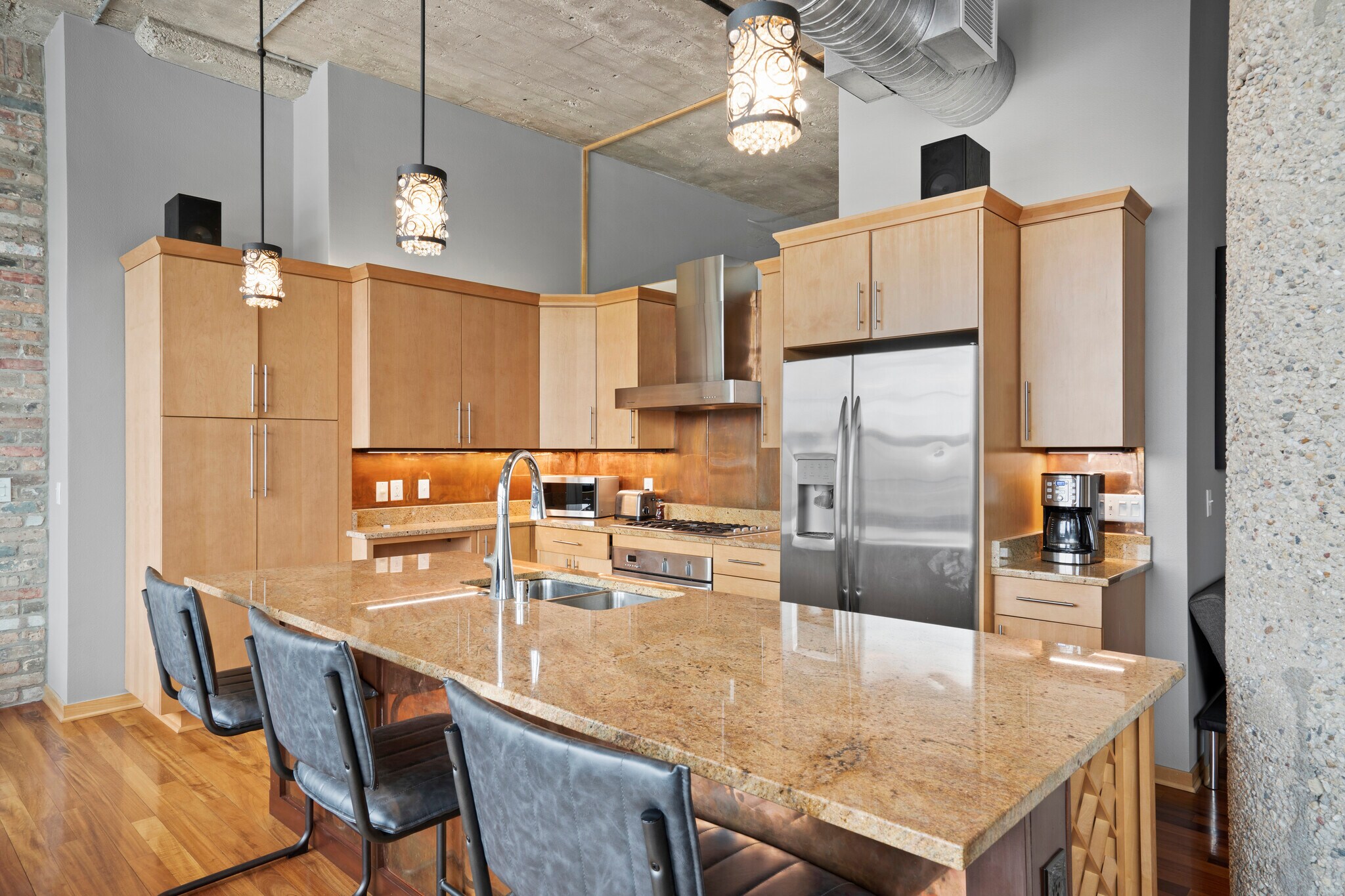Kitchen - 311 E Erie St