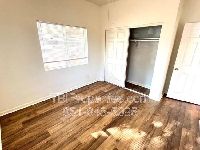 Building Photo - 4531 Park Ave