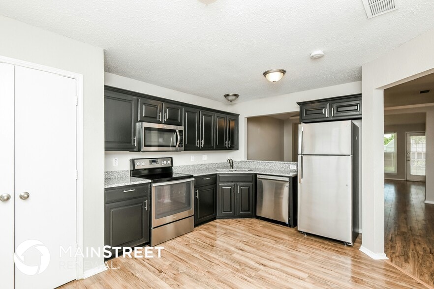 Building Photo - 5545 Alta Verde Cir