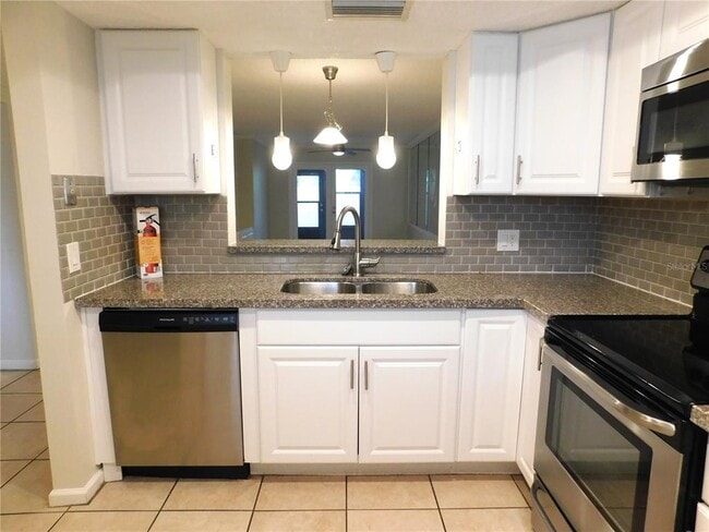 Building Photo - 2420 Winding Creek Blvd