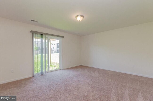 Building Photo - 172 Drexel Ct
