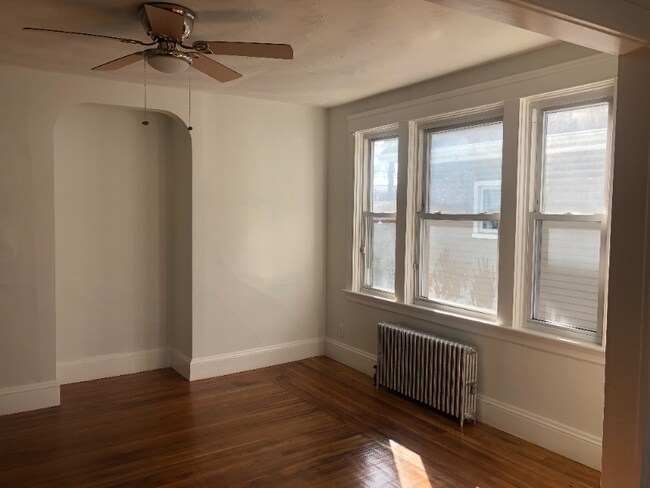 Building Photo - 36 Cliffdale Ave