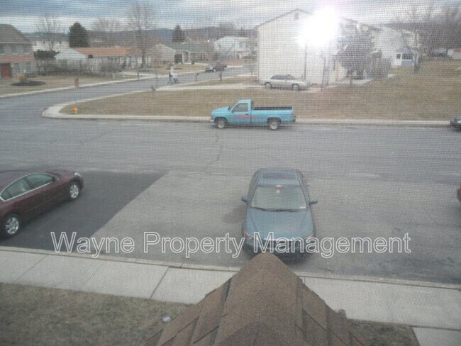 Building Photo - 112 Virginia Ave