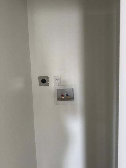 Building Photo - 5212 Harlan St