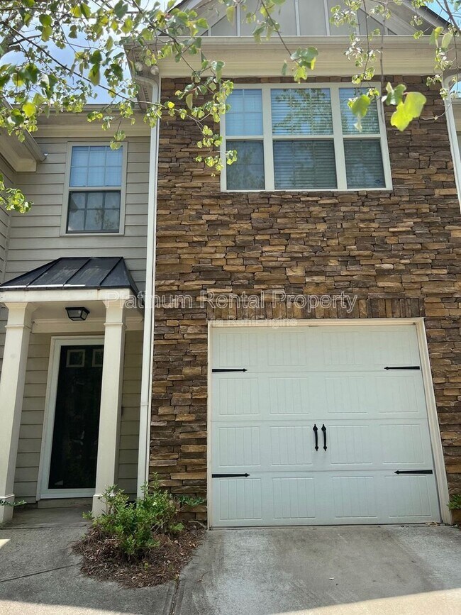 Building Photo - 2886 Ridgeview Dr
