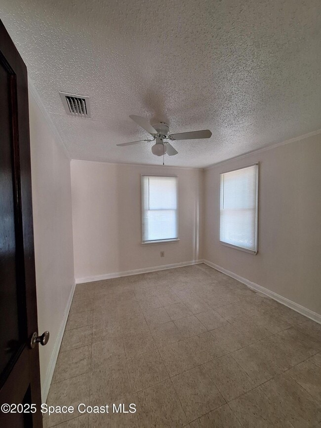 Building Photo - 4065 Coquina Ave