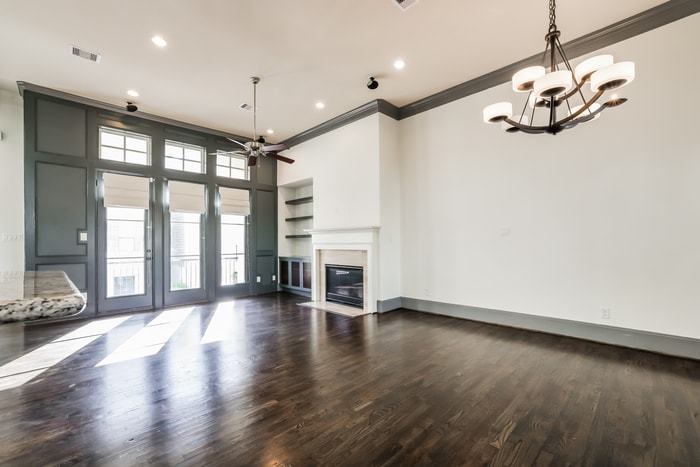 Building Photo - 2207 Hilshire Glen Ct