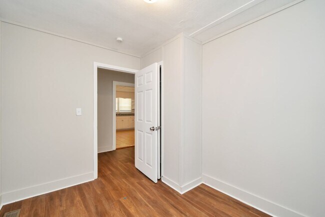 Building Photo - Newly Renovated 3-Bed, 2-Bath Home in Birm...