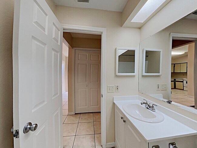 Building Photo - 32819 Blossom Ln