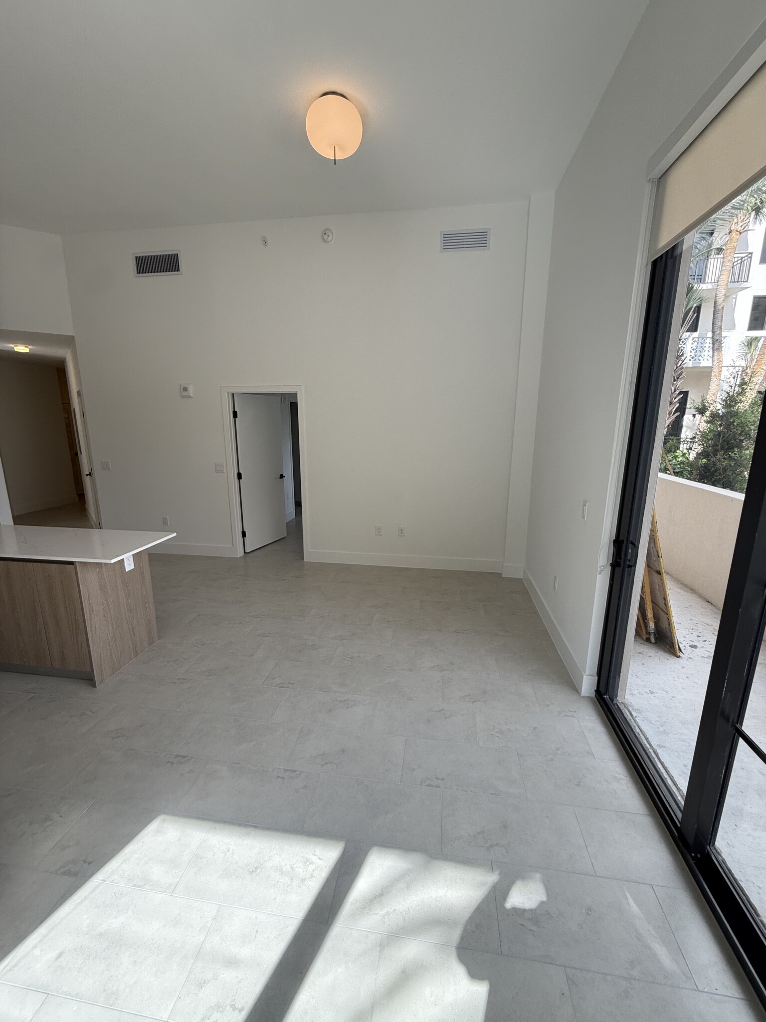 Building Photo - 2545 NE 183rd St