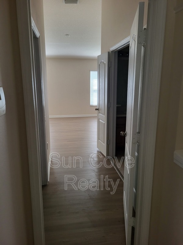 Building Photo - 7607 Mariners Harbour Dr