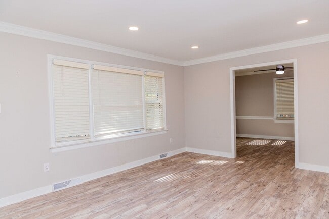 Building Photo - Settle in to this beautiful 3 bed 3 bath in Mechanicsville!