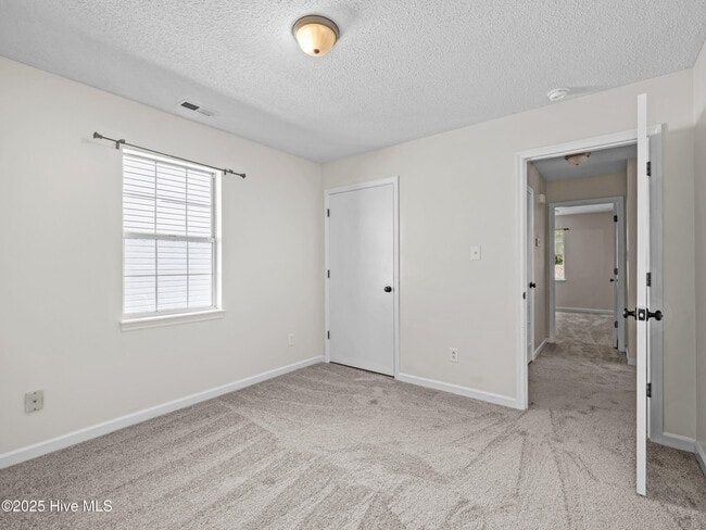 Building Photo - 3002 E Windgate Ct